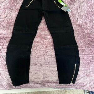 Black 7 for all mankind jeans with Gold Zippers